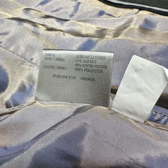 Wilsons Leather | Women | Black Chic Soft Genuine Leather Trench Coat | Medium - Picture 9 of 15